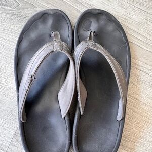 Women’s olukai ohana  Black Flip Flops